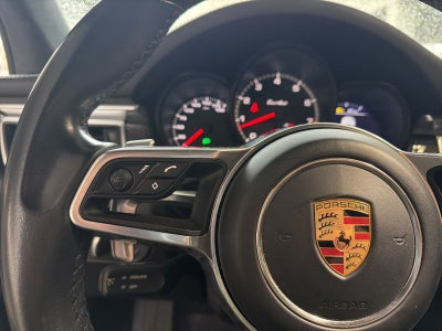 2017 Porsche Macan Turbo