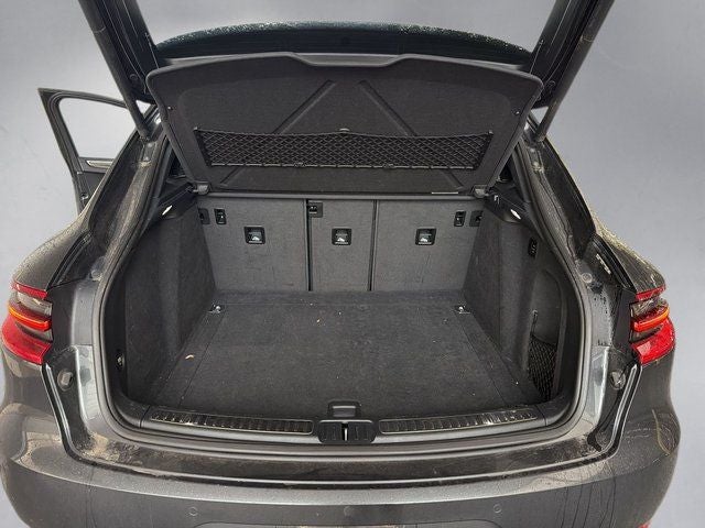 2017 Porsche Macan Turbo