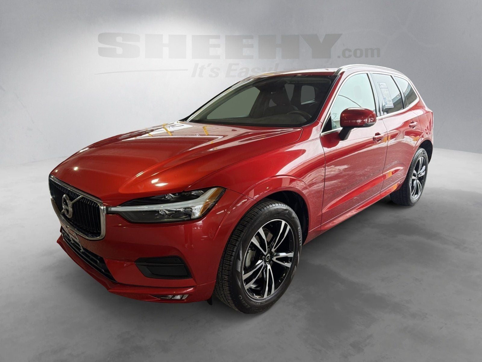 2021 Volvo XC60 T5 Momentum