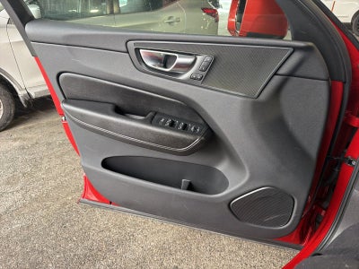 2021 Volvo XC60 T5 Momentum