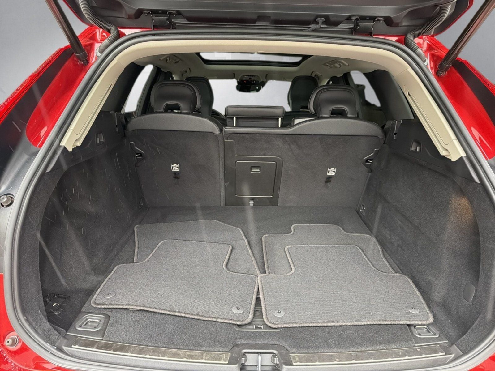 2021 Volvo XC60 T5 Momentum