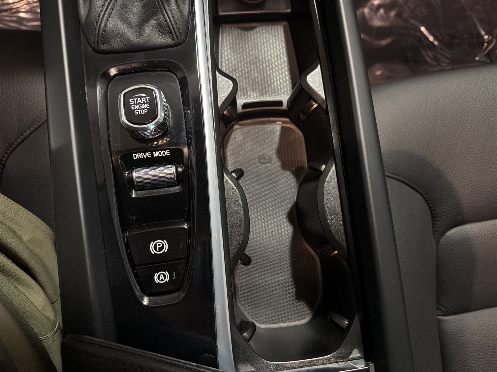 2021 Volvo XC60 T5 Momentum