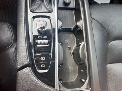 2019 Volvo XC90 T6 Momentum