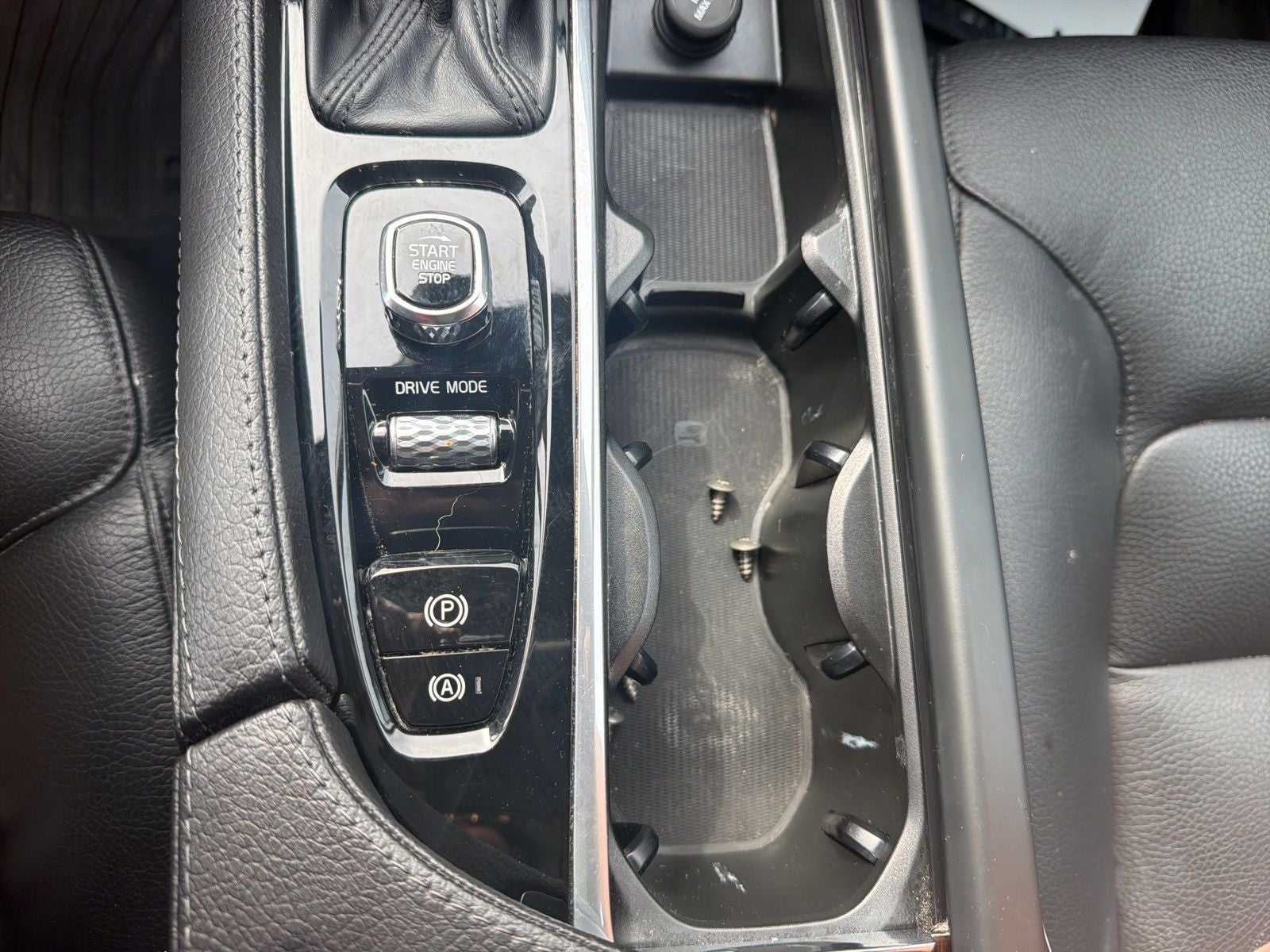 2019 Volvo XC90 T6 Momentum