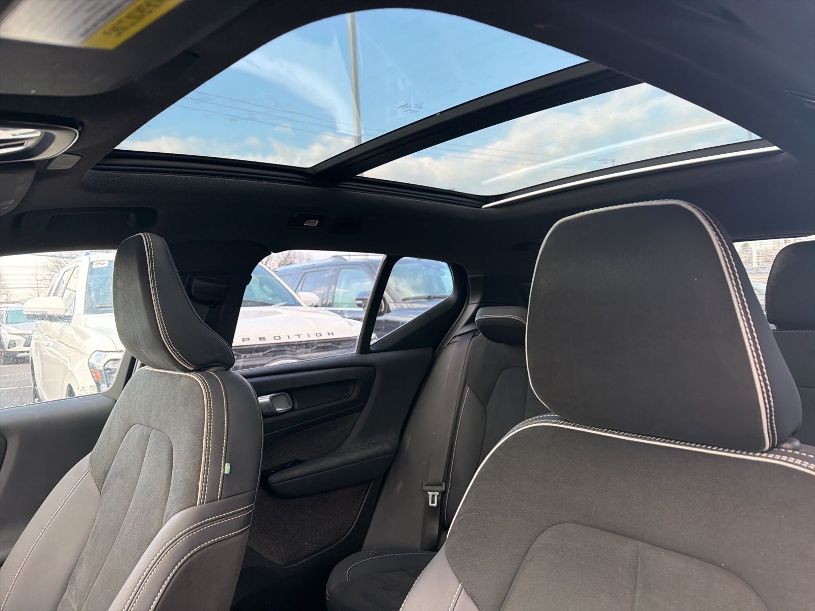 2022 Volvo XC40 Recharge Pure Electric P8 Plus