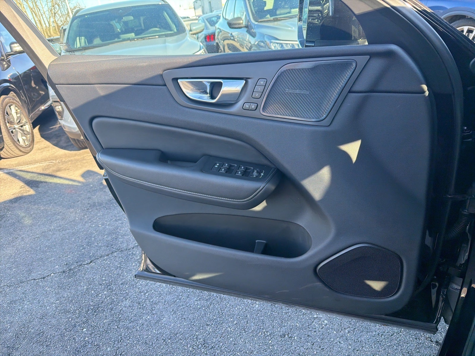 2022 Volvo XC60 Recharge Plug-In Hybrid T8 Inscription