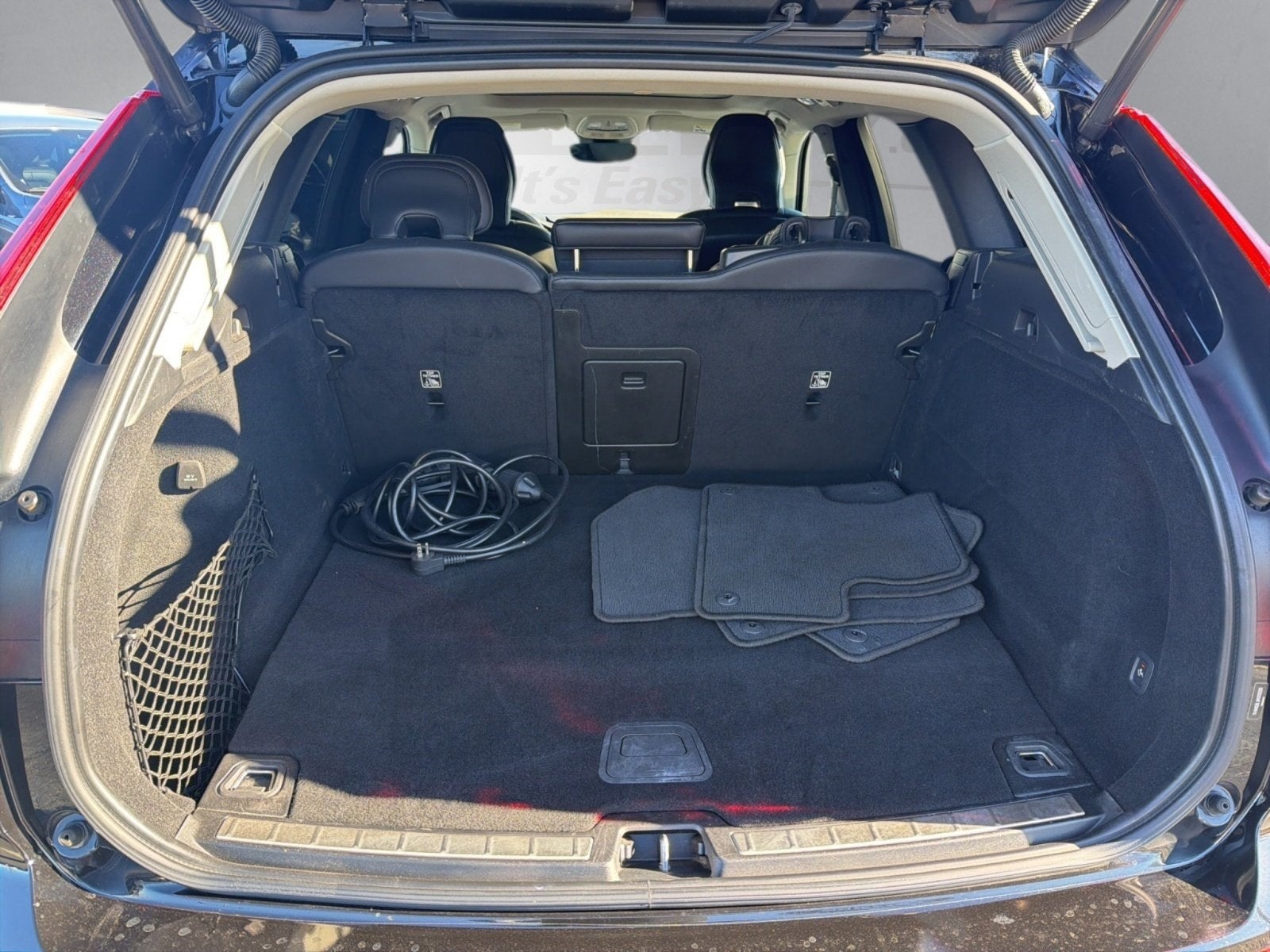 2022 Volvo XC60 Recharge Plug-In Hybrid T8 Inscription