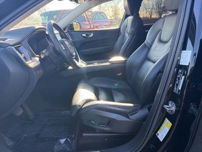 2022 Volvo XC60 Recharge Plug-In Hybrid T8 Inscription