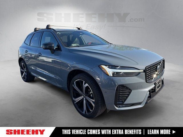 2024 Volvo XC60 B5 Ultimate Dark Theme