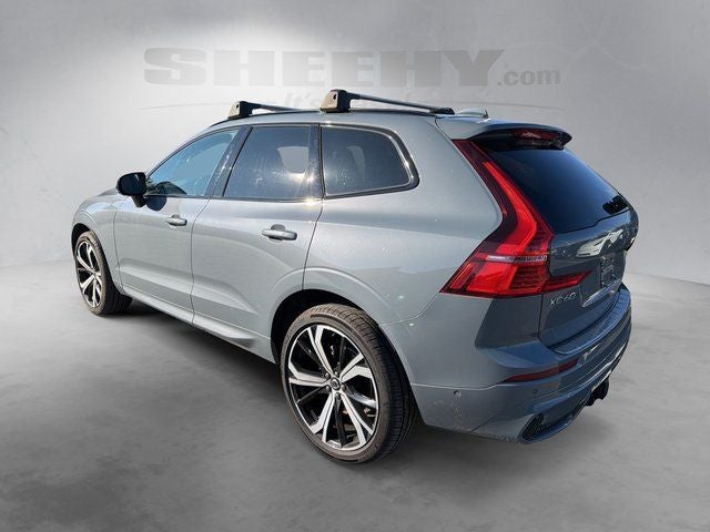 2024 Volvo XC60 B5 Ultimate Dark Theme