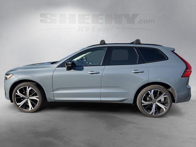2024 Volvo XC60 B5 Ultimate Dark Theme