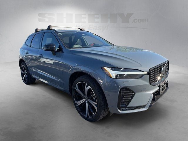 2024 Volvo XC60 B5 Ultimate Dark Theme