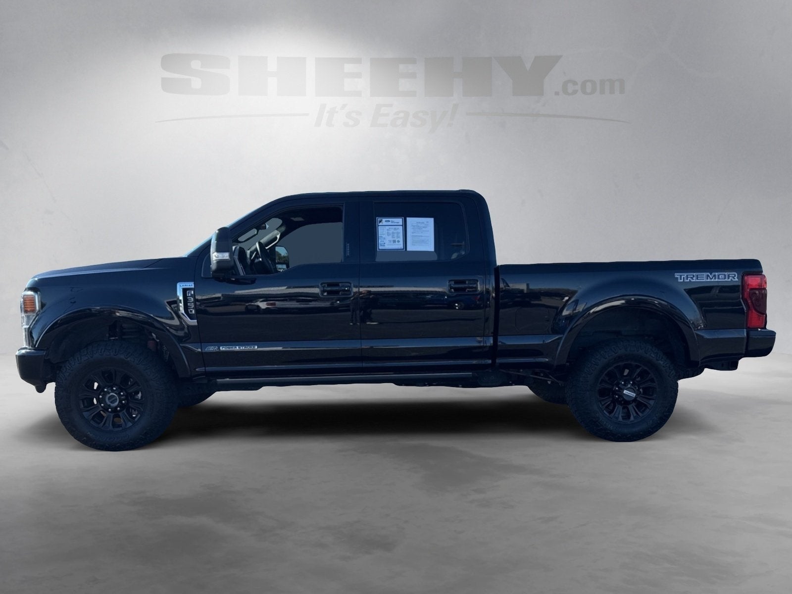 2022 Ford F-350SD Lariat