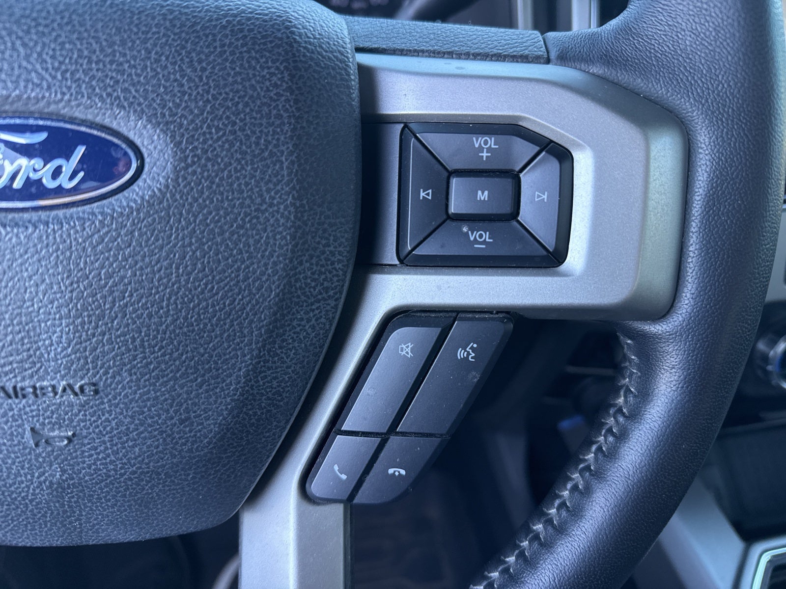 2022 Ford F-350SD Lariat