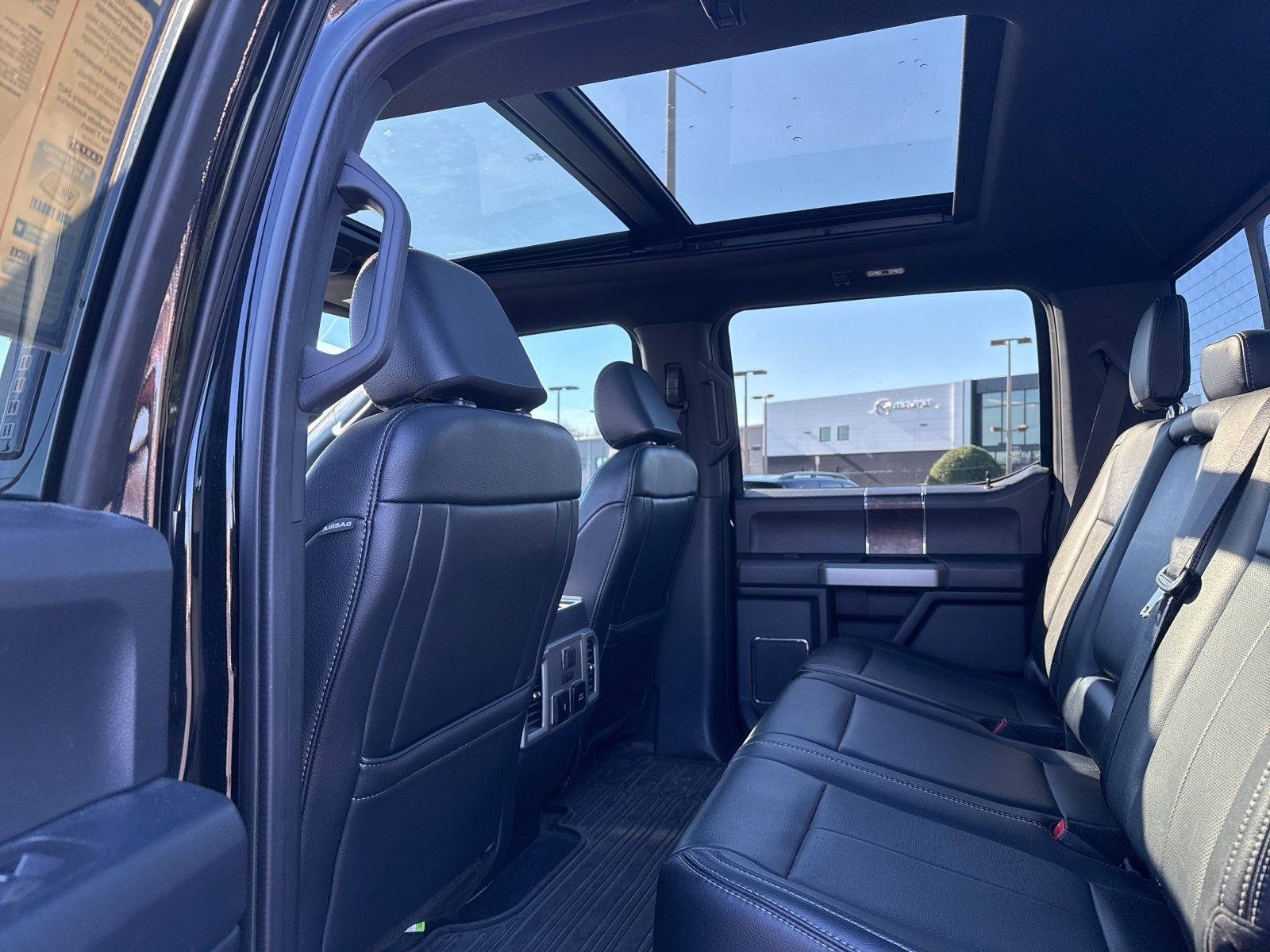 2022 Ford F-350SD Lariat