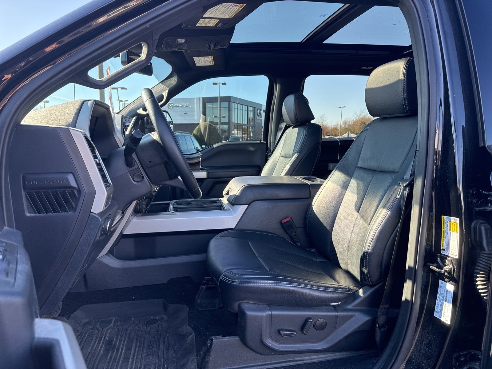 2022 Ford F-350SD Lariat