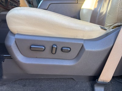 2011 Ford F-350SD Lariat