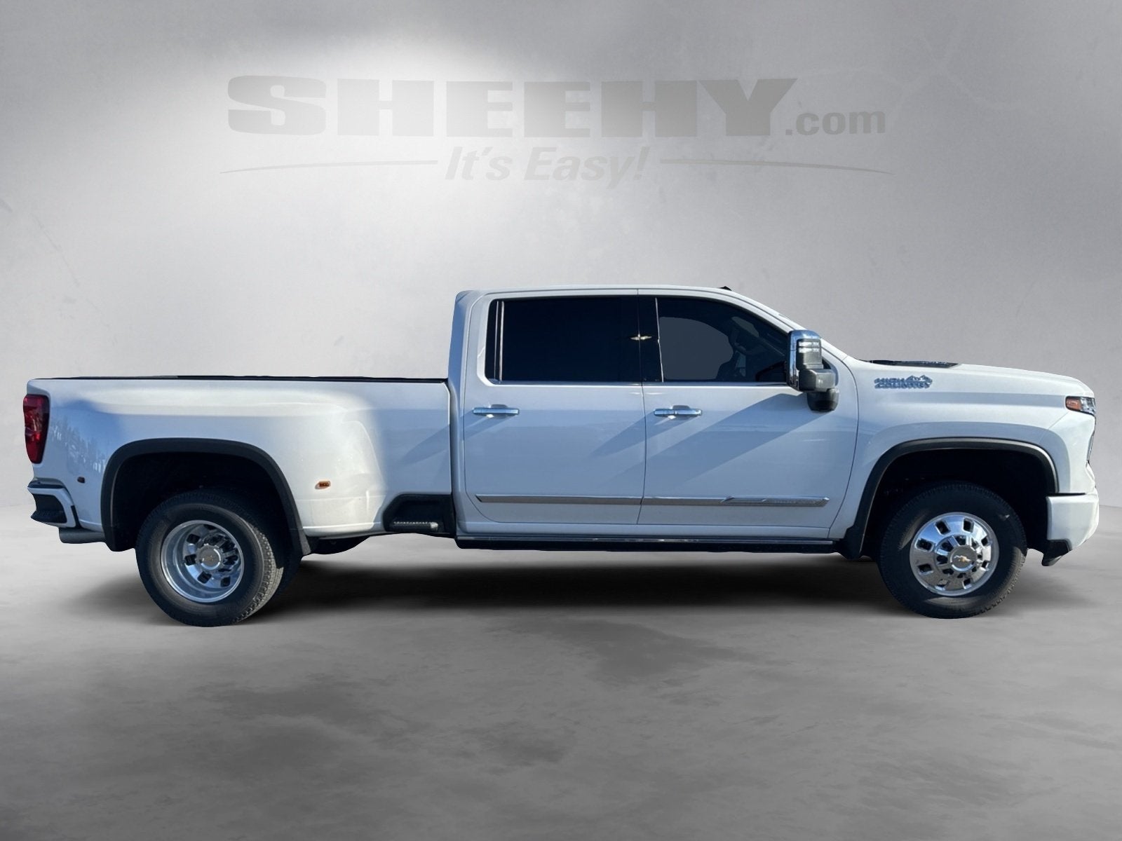 2025 Chevrolet Silverado 3500HD High Country
