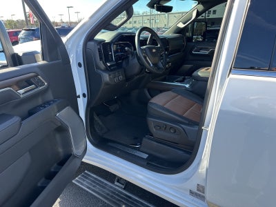 2025 Chevrolet Silverado 3500HD High Country