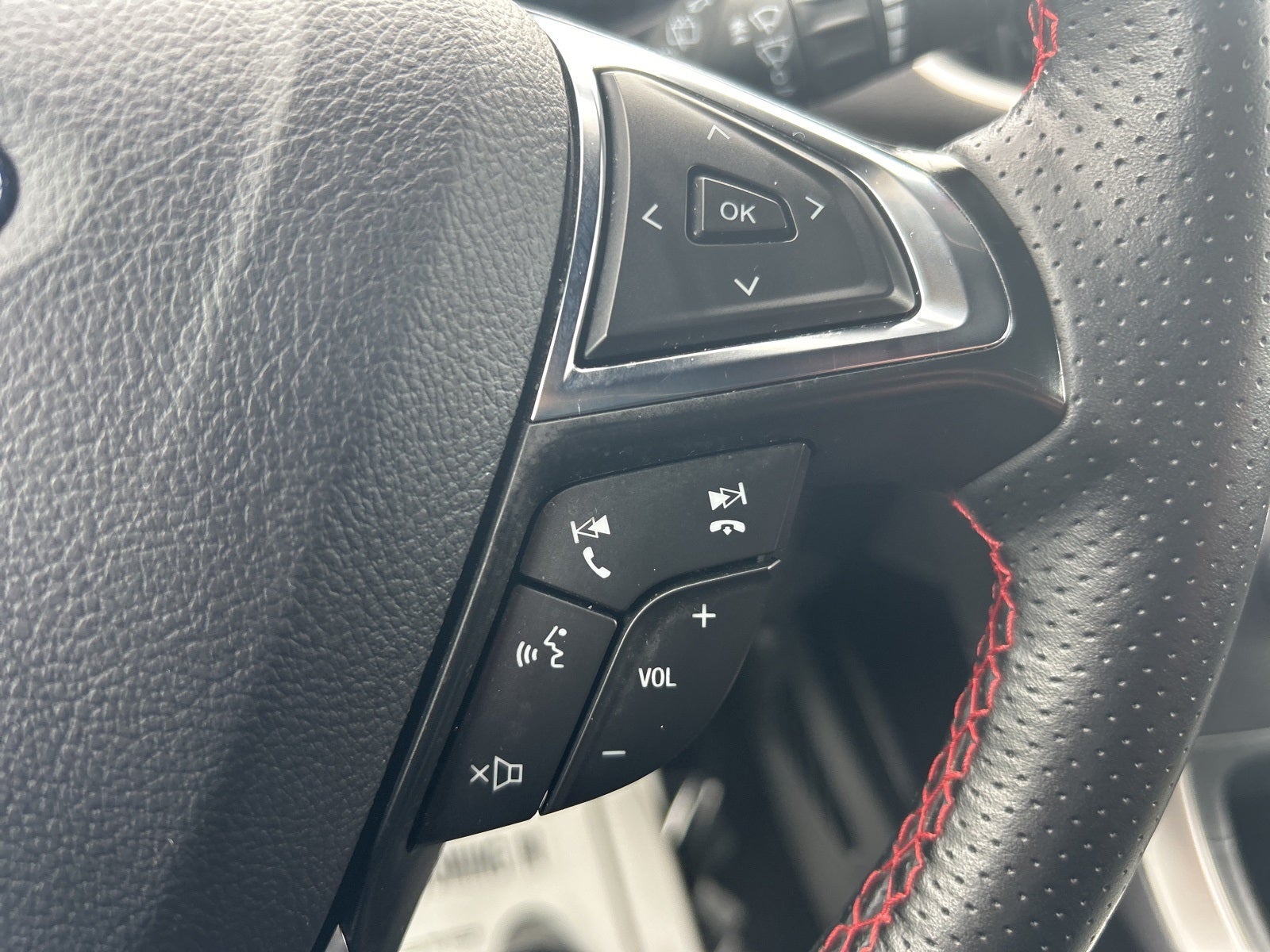 2024 Ford Edge ST Line