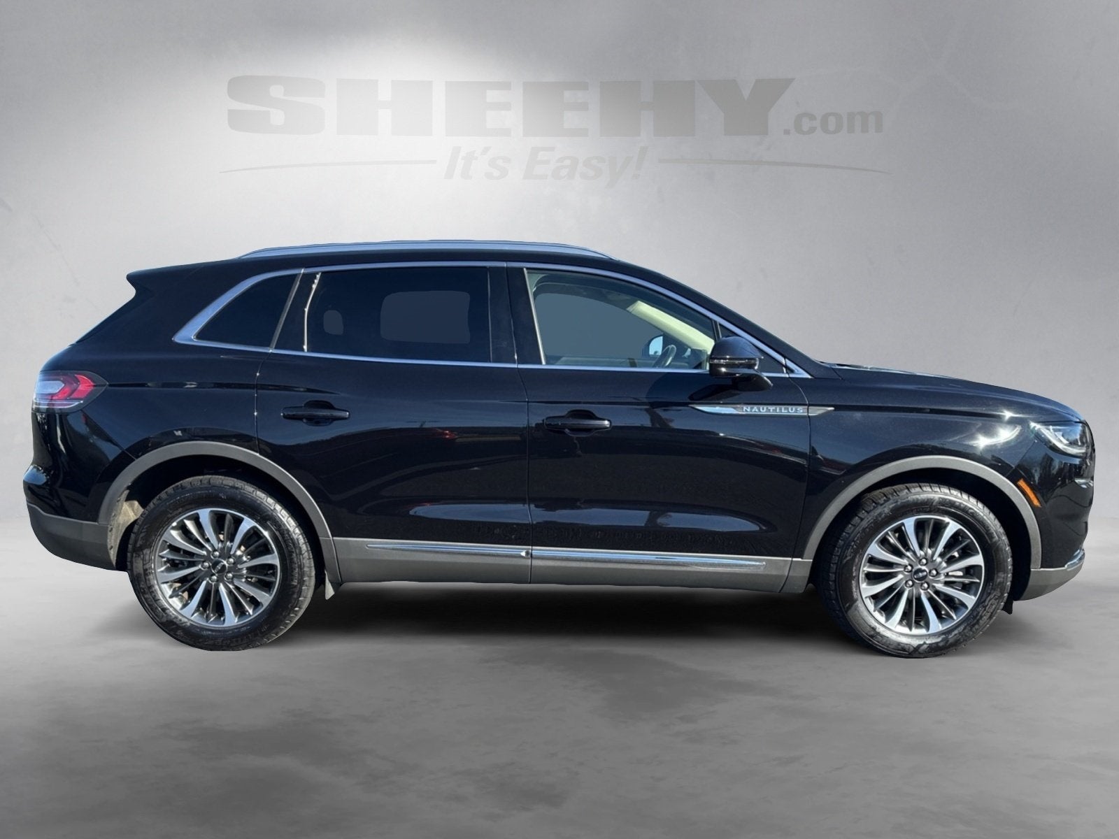 2023 Lincoln Nautilus Standard