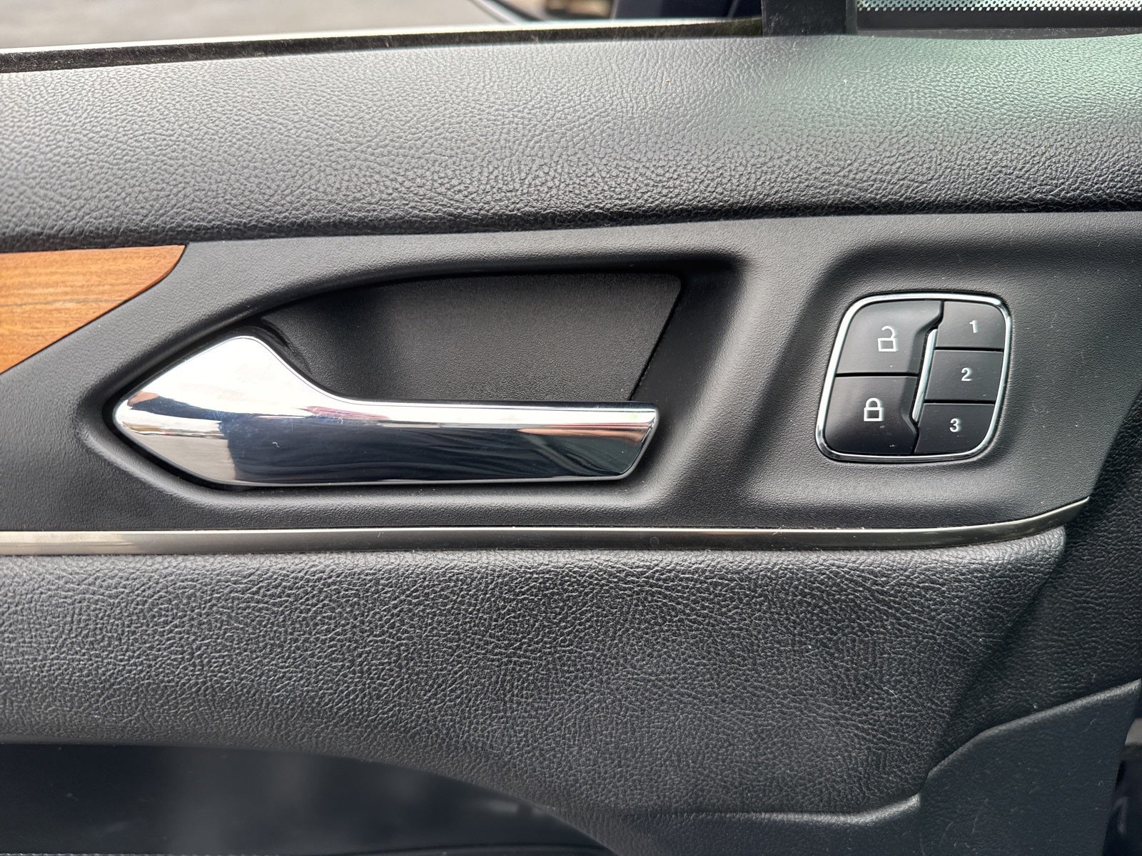 2015 Lincoln MKC Base