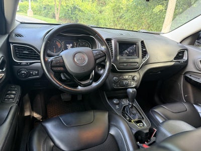 2020 Jeep Cherokee Altitude
