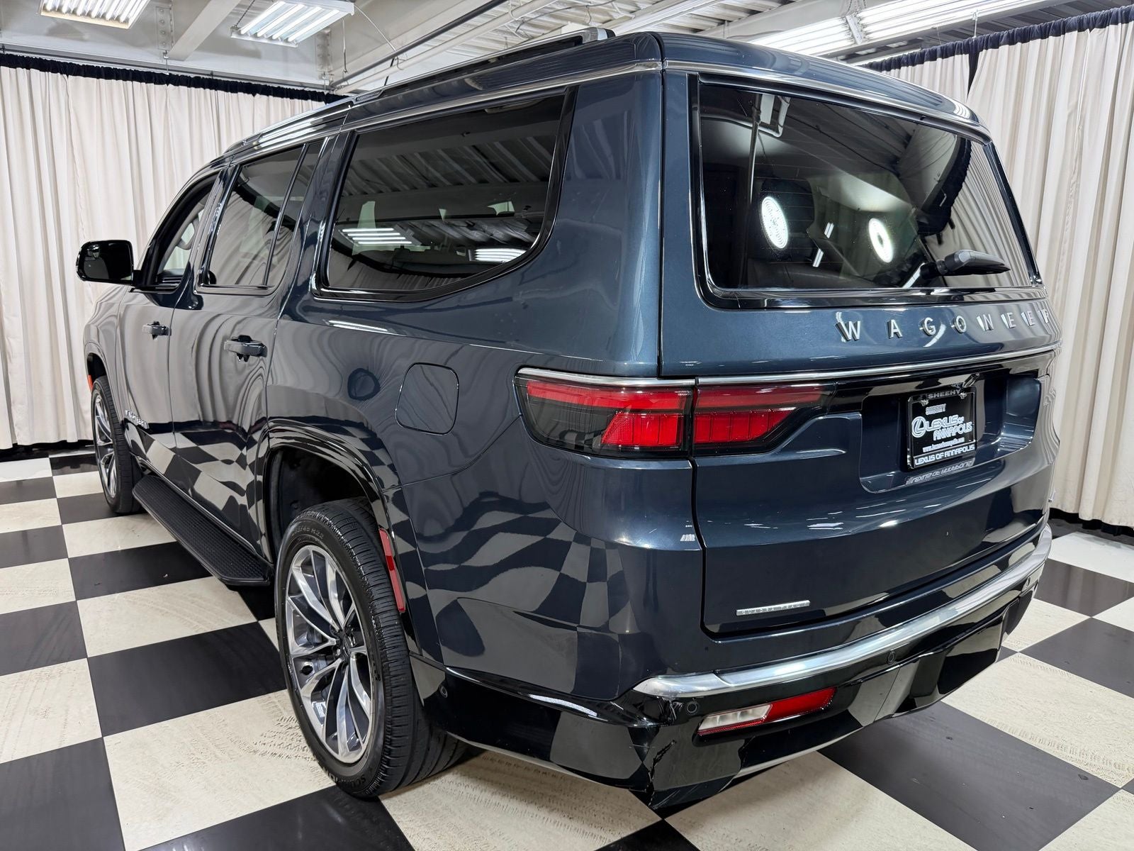 2023 Jeep Wagoneer Series II