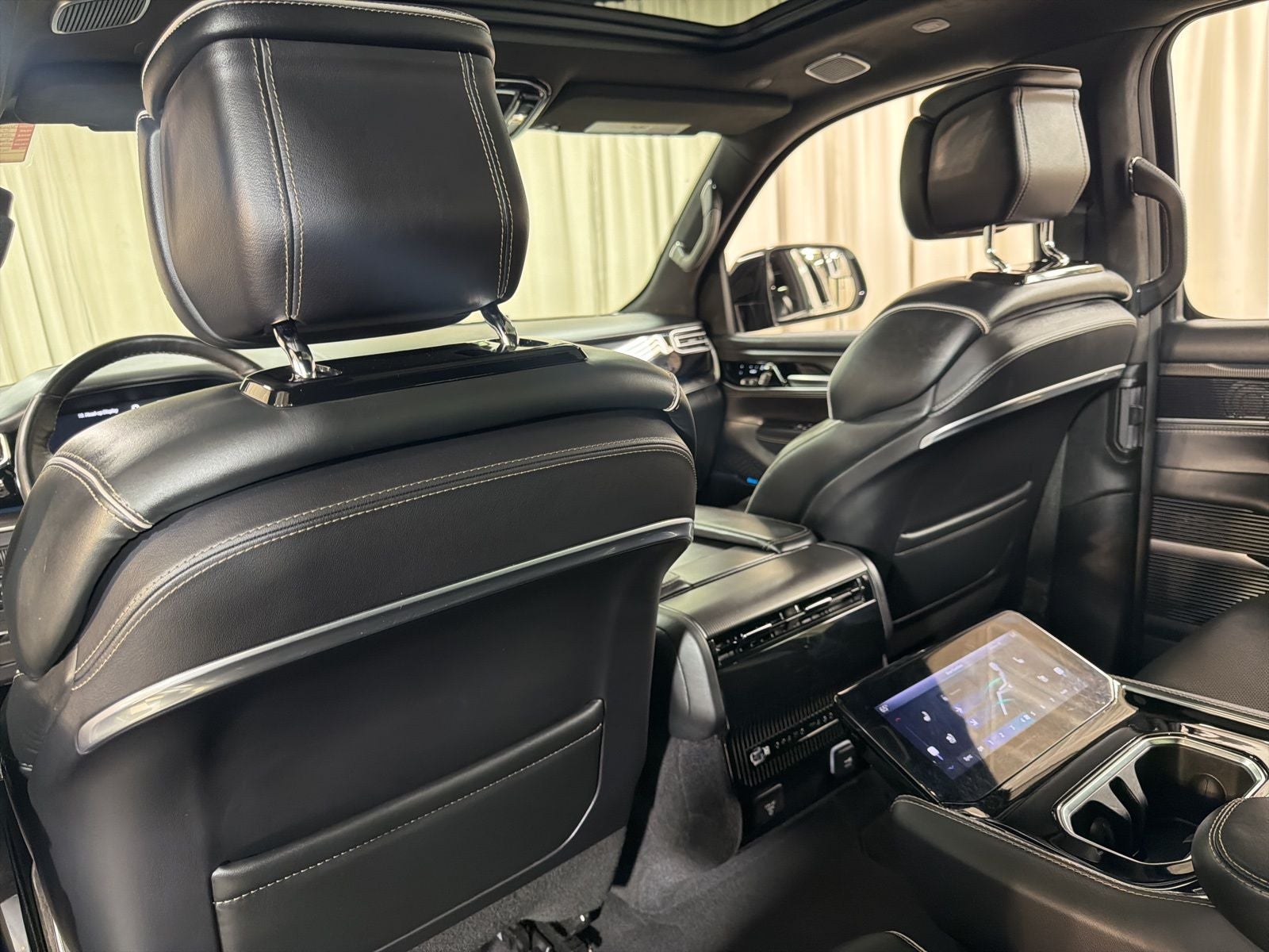 2024 Jeep Grand Wagoneer Series II OBSIDIAN