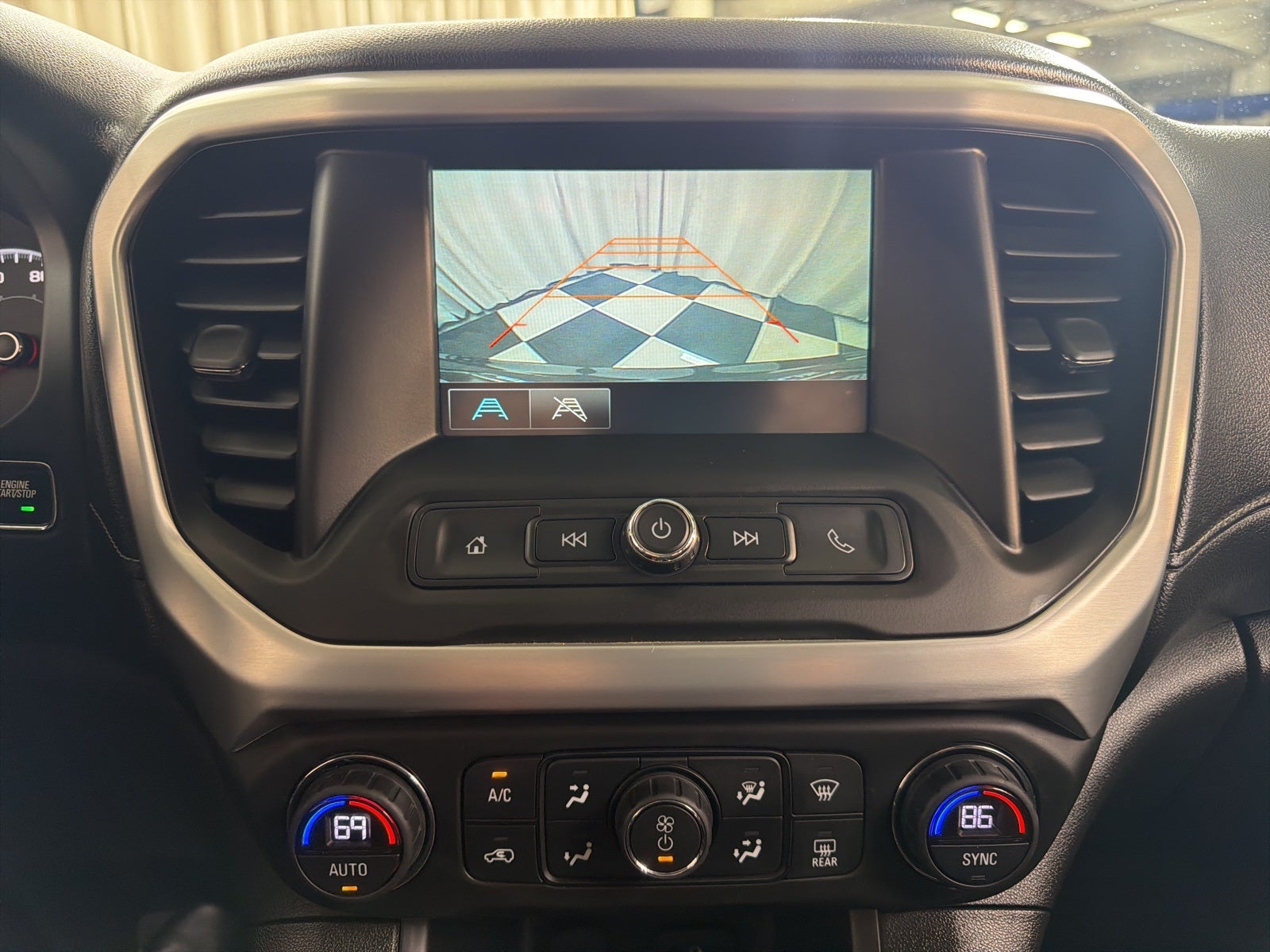 2017 GMC Acadia SLE-2