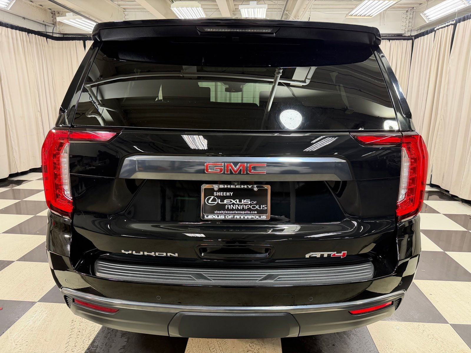 2023 GMC Yukon XL AT4