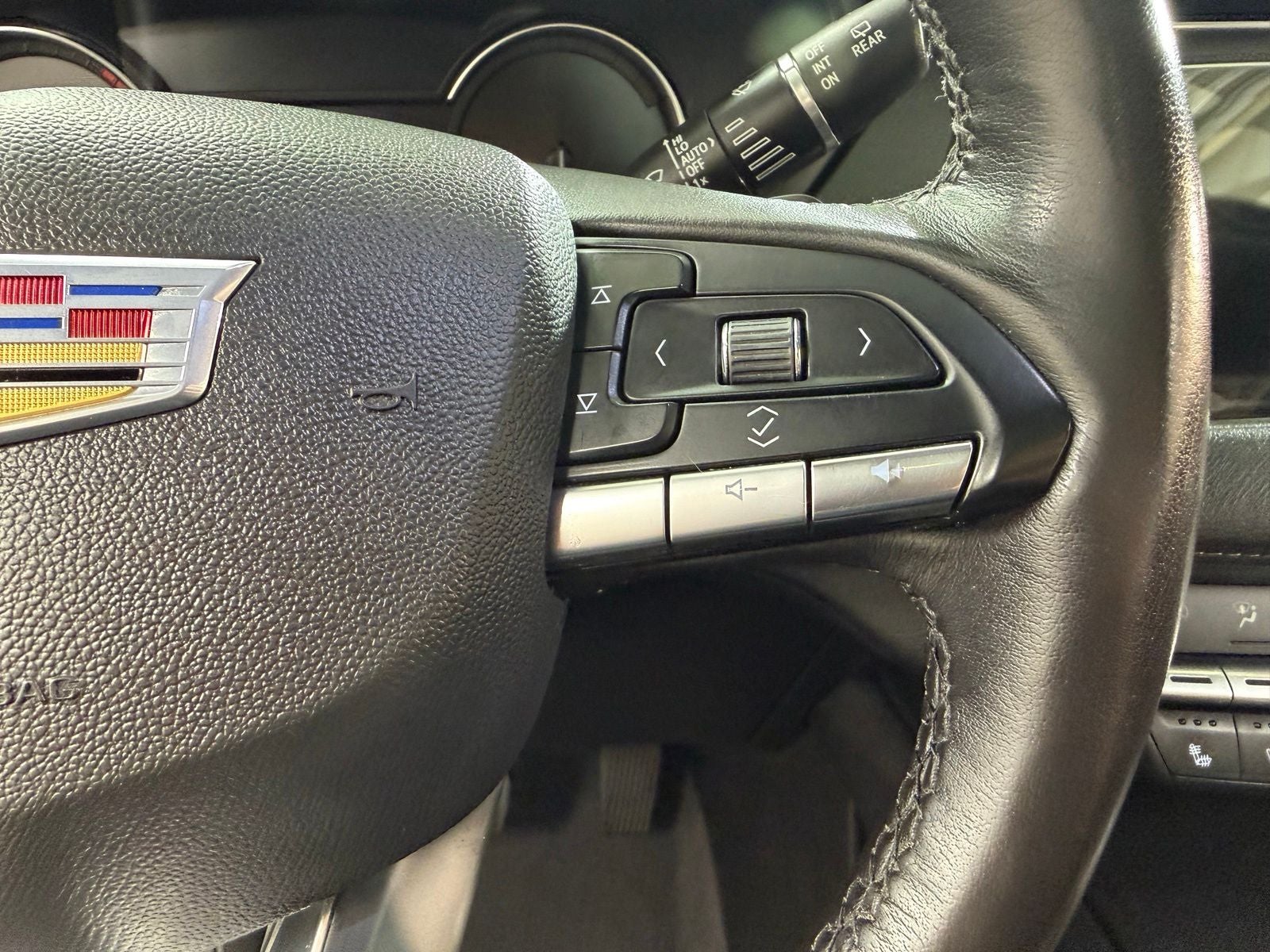 2020 Cadillac XT4 Premium Luxury