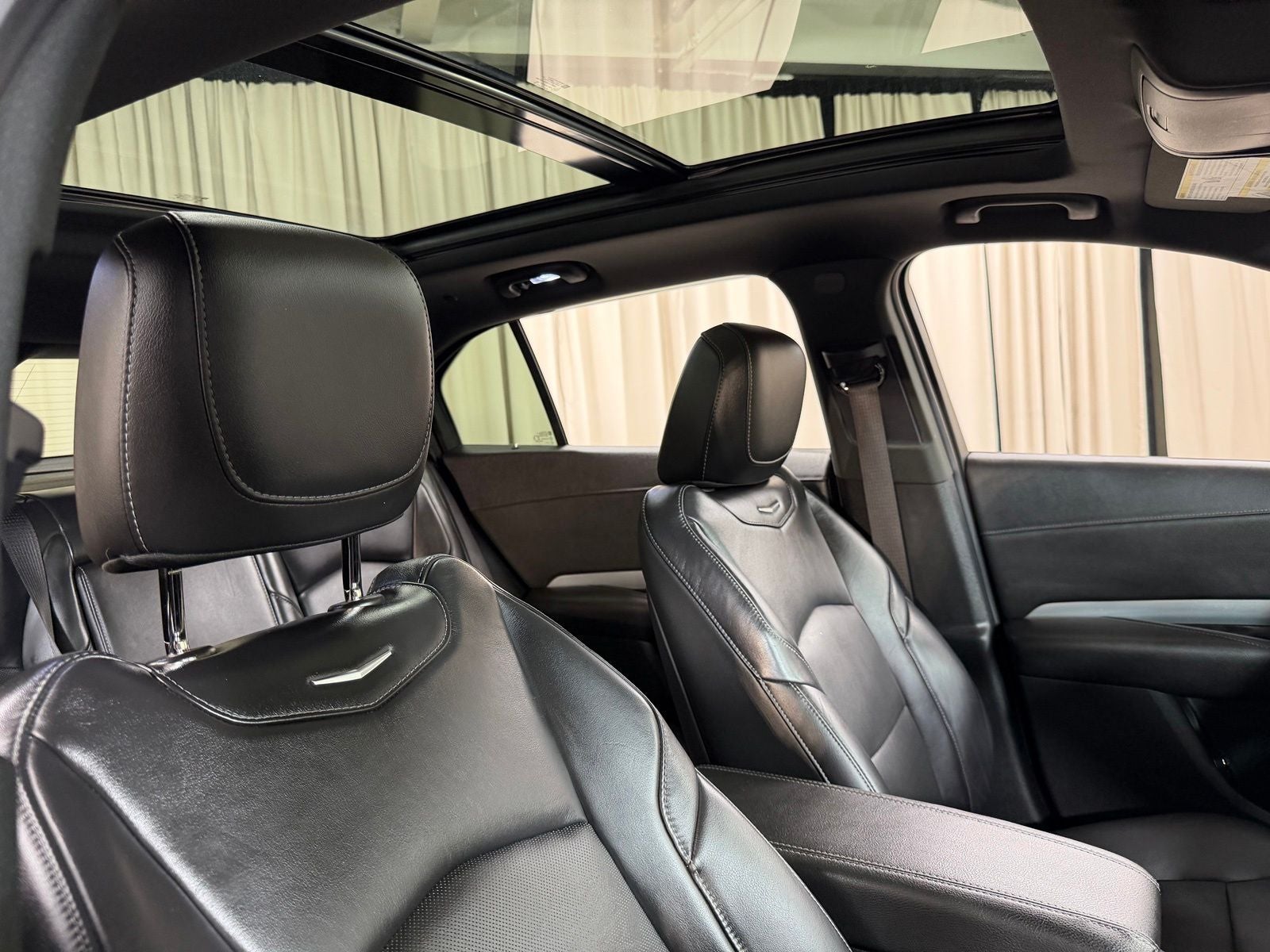 2020 Cadillac XT4 Premium Luxury