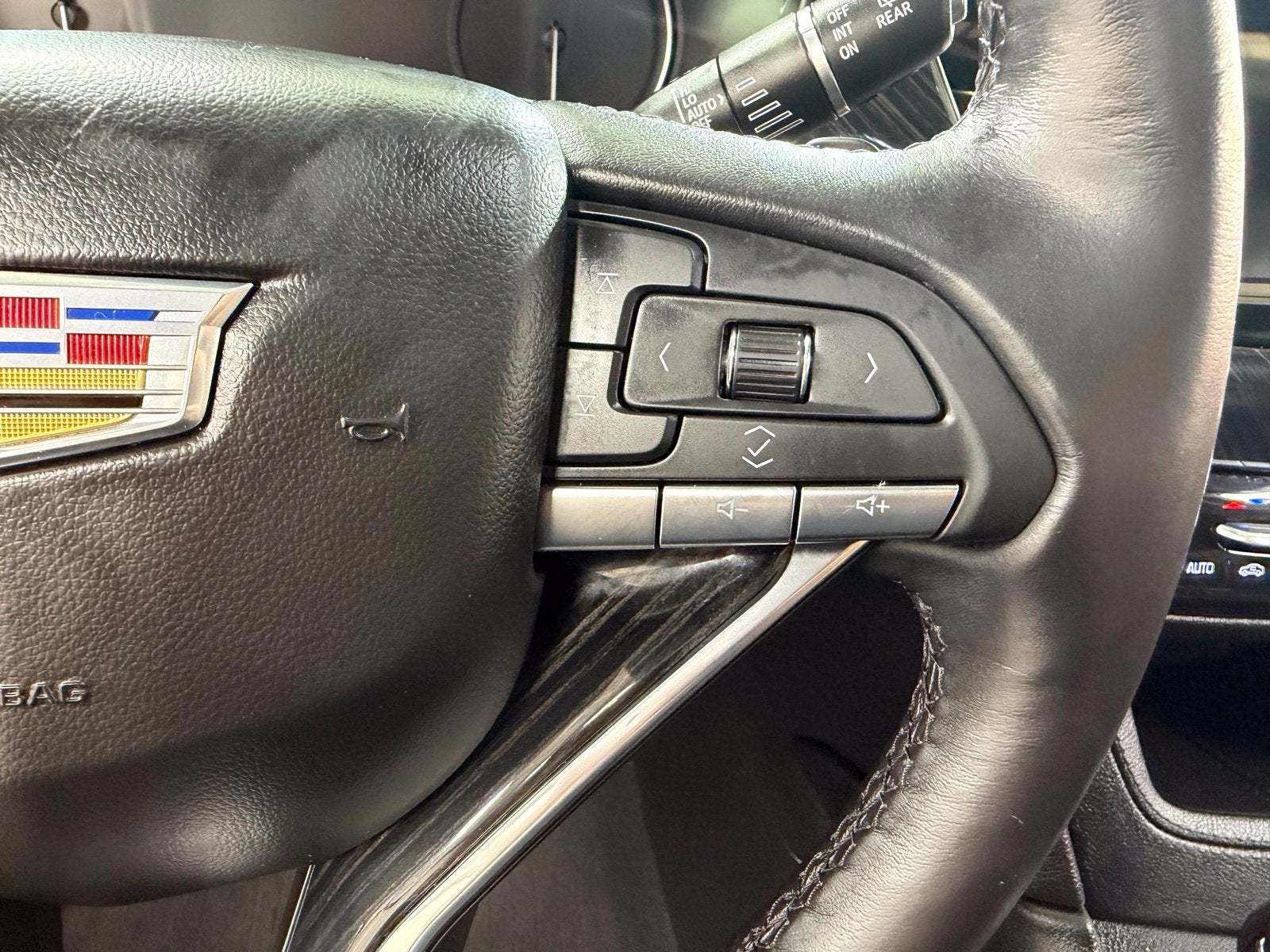 2022 Cadillac XT6 Premium Luxury