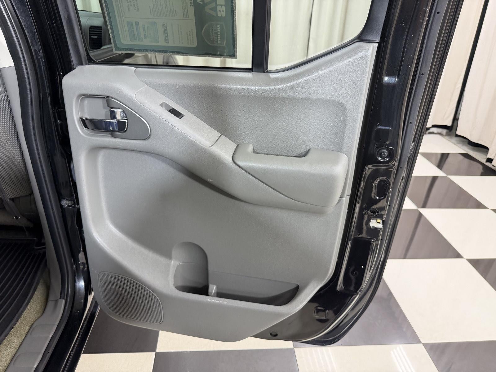 2016 Nissan Frontier SV