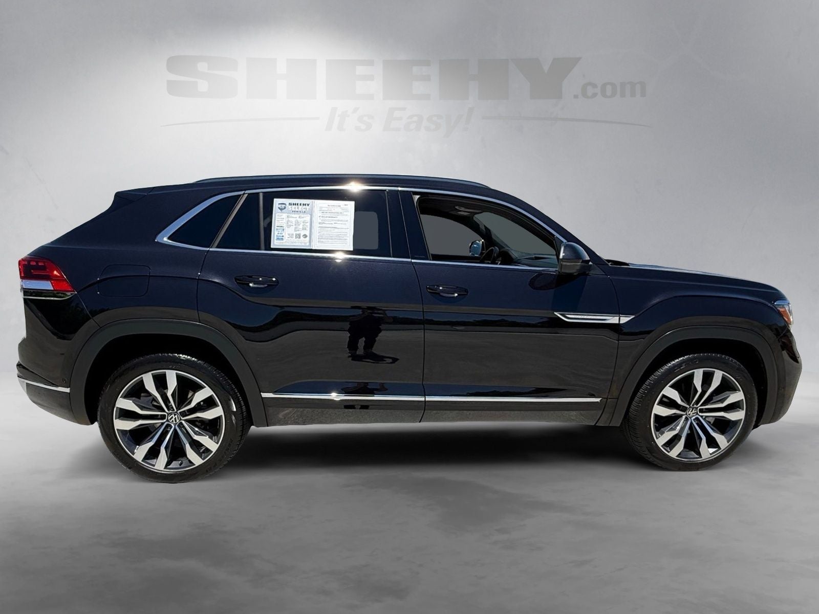 2022 Volkswagen Atlas Cross Sport 3.6L V6 SEL Premium R-Line