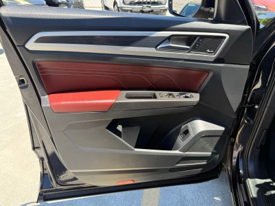 2022 Volkswagen Atlas Cross Sport 3.6L V6 SEL Premium R-Line