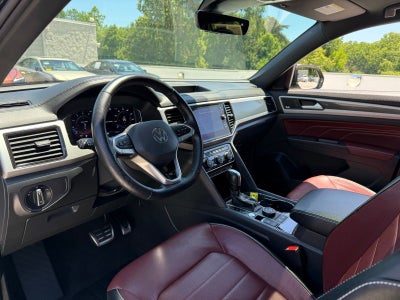 2022 Volkswagen Atlas Cross Sport 3.6L V6 SEL Premium R-Line