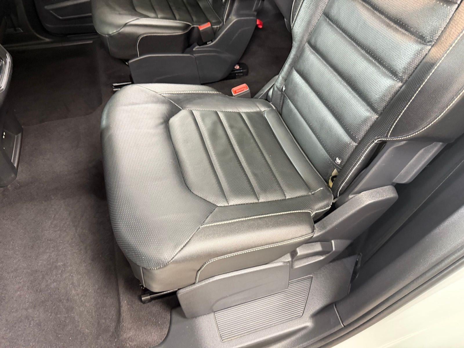 2022 Volkswagen Atlas 3.6L V6 SEL Premium R-Line