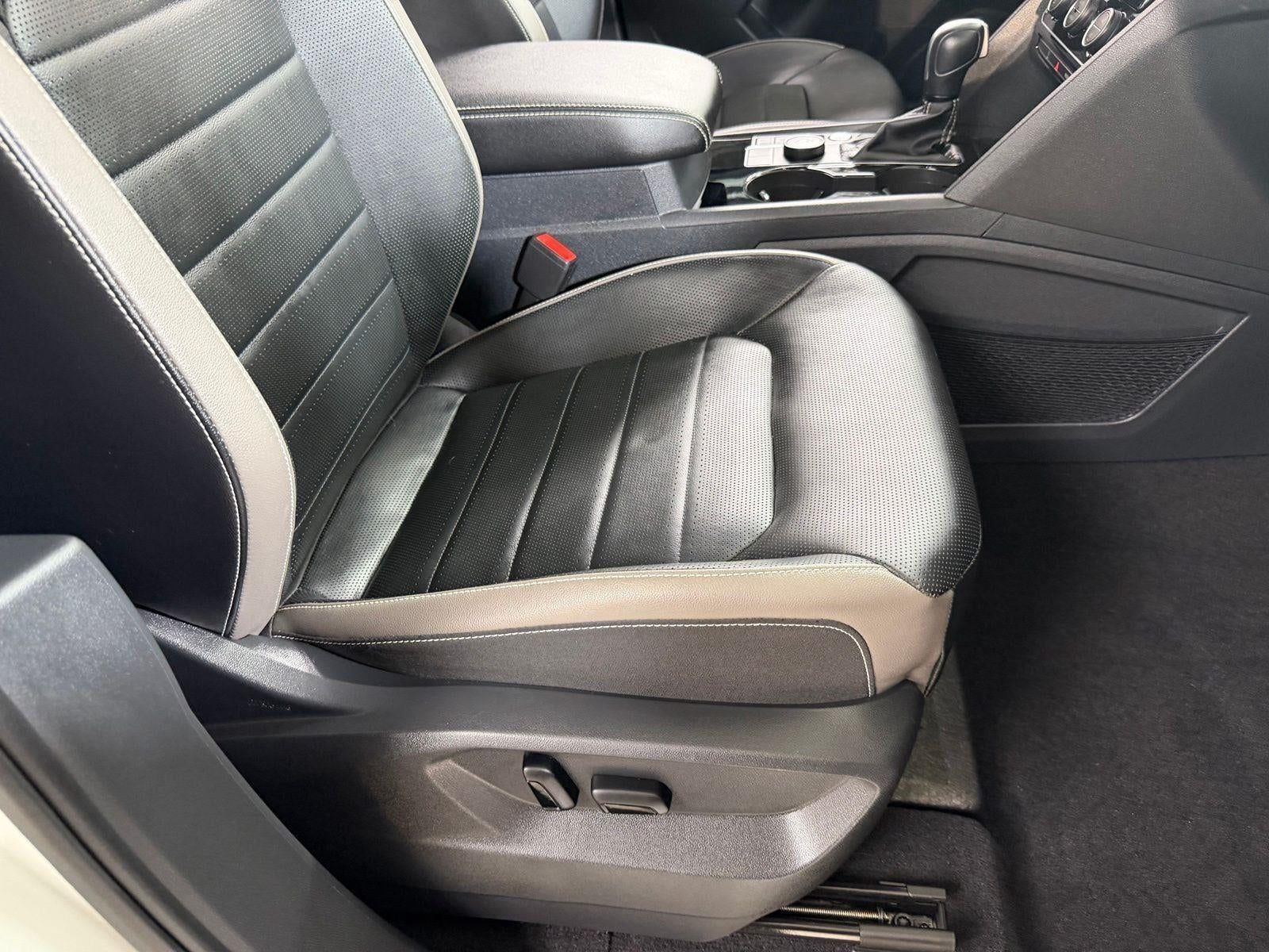 2022 Volkswagen Atlas 3.6L V6 SEL Premium R-Line