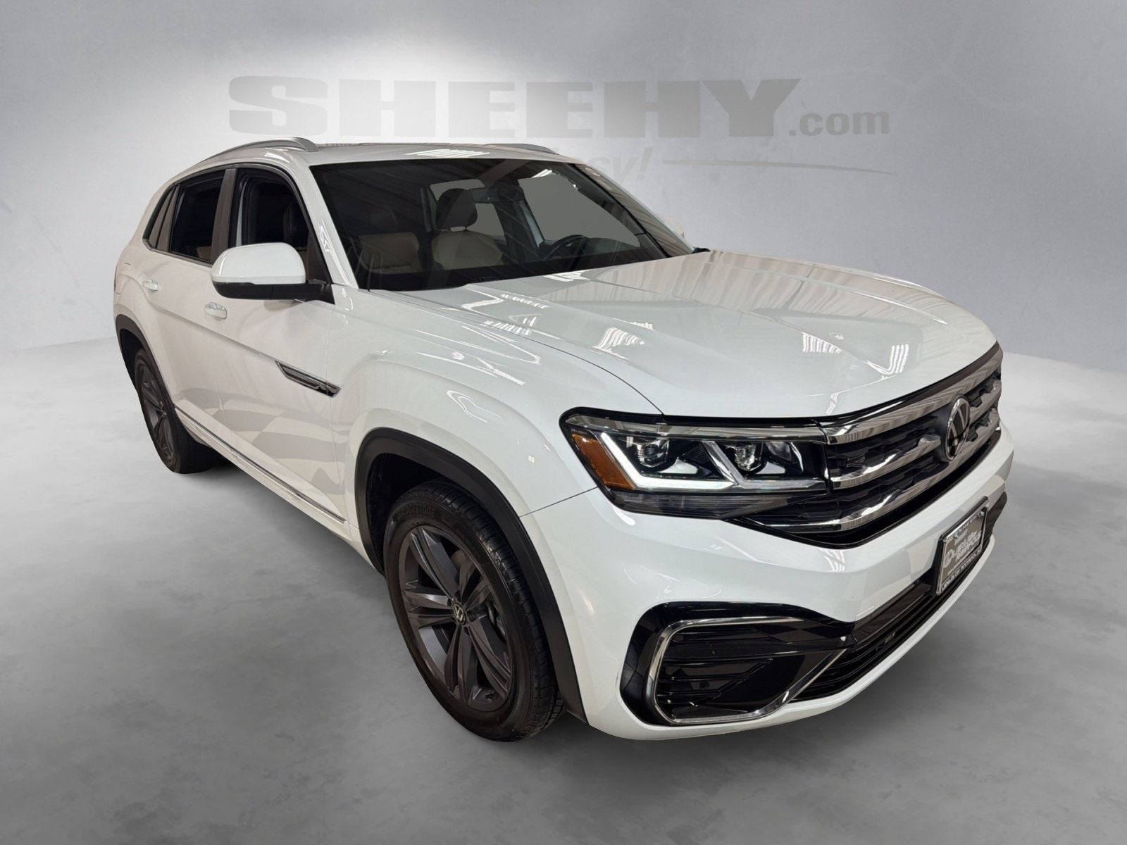 2021 Volkswagen Atlas Cross Sport 3.6L V6 SE w/Technology R-Line