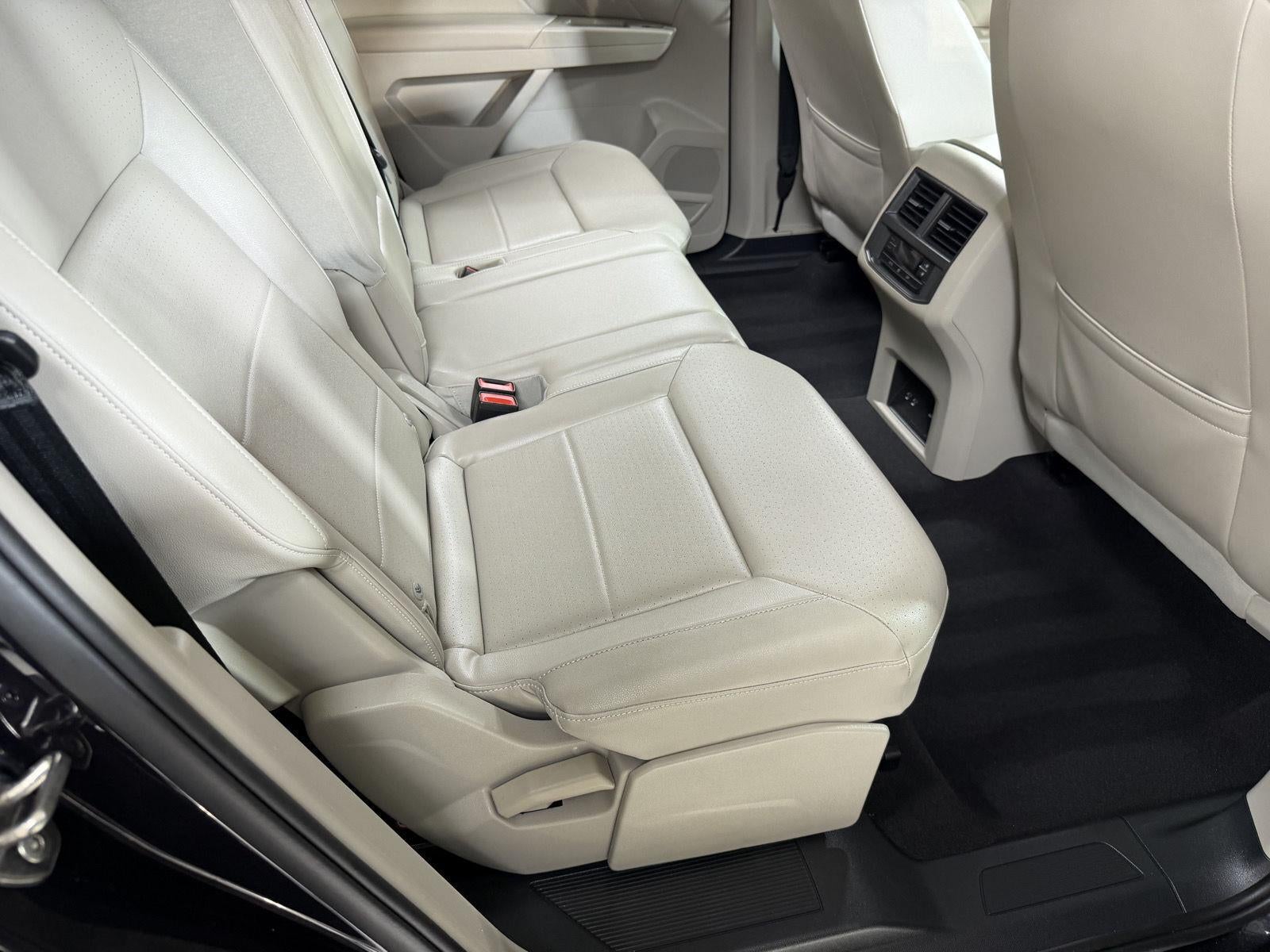 2023 Volkswagen Atlas 3.6L V6 SEL R-Line Black