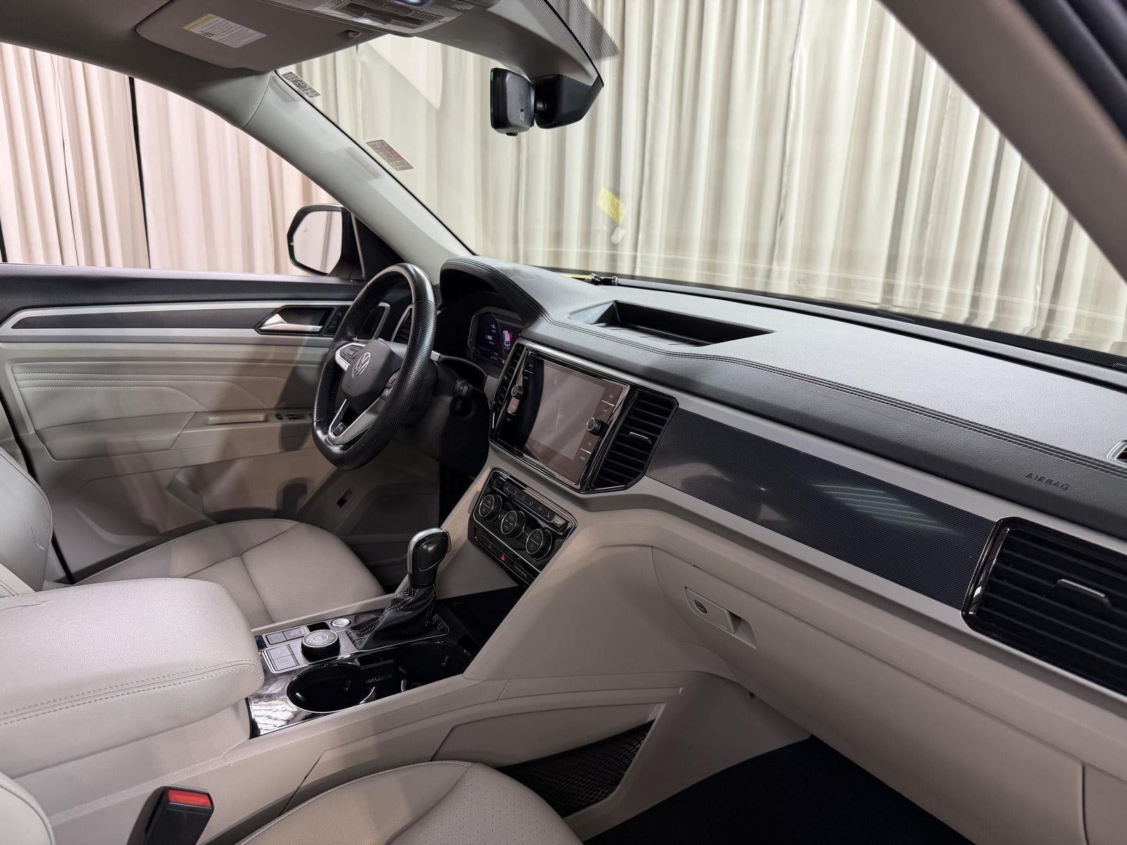 2023 Volkswagen Atlas 3.6L V6 SEL R-Line Black