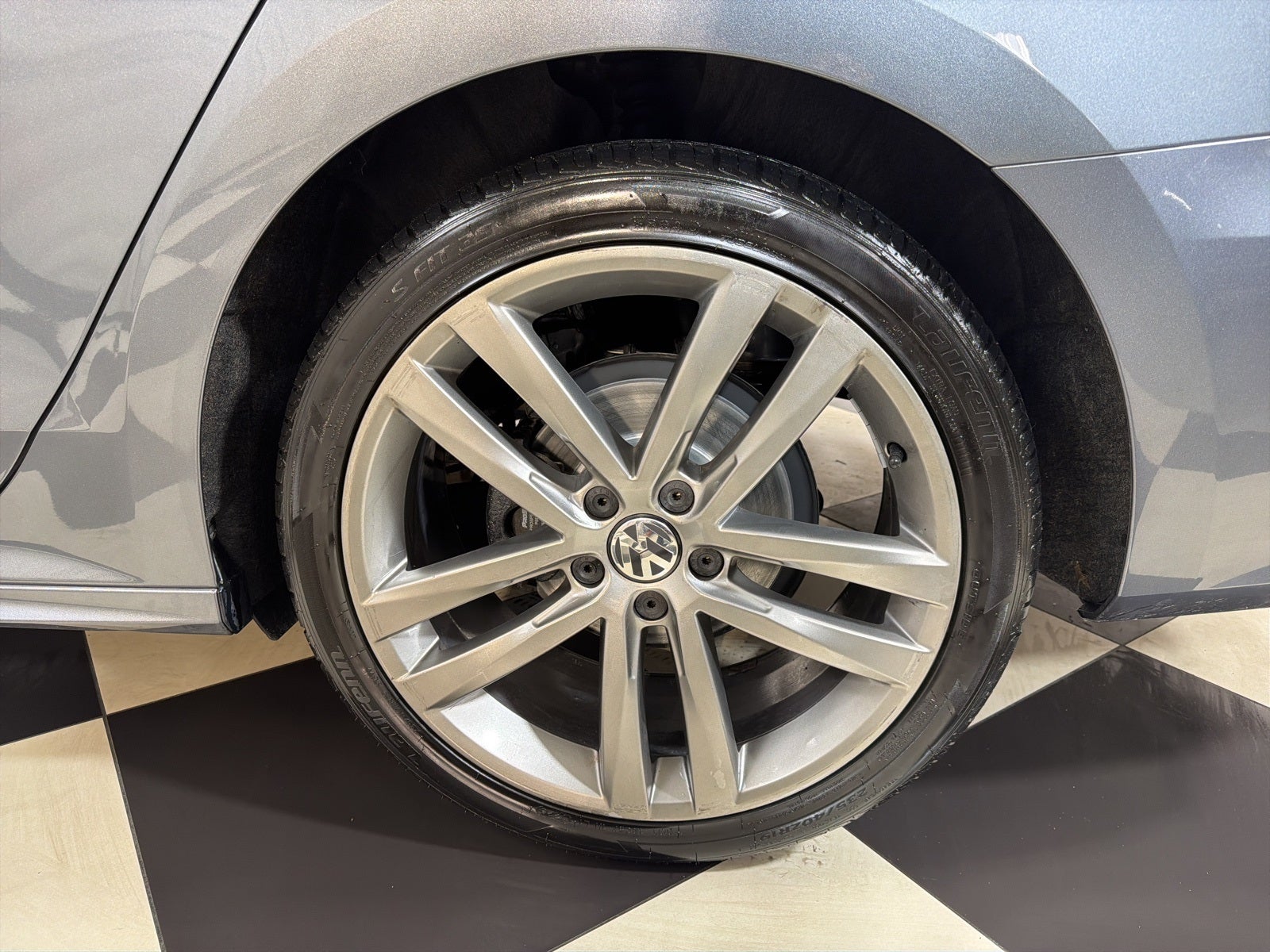 2018 Volkswagen Passat 2.0T R-Line