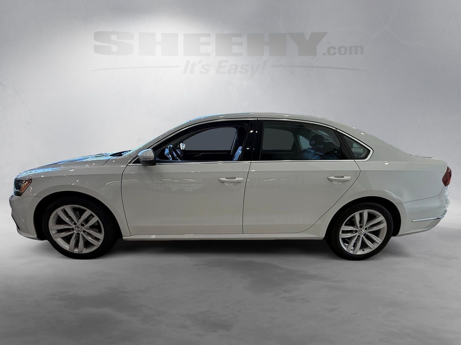 2018 Volkswagen Passat 2.0T SE w/Technology w/Technology