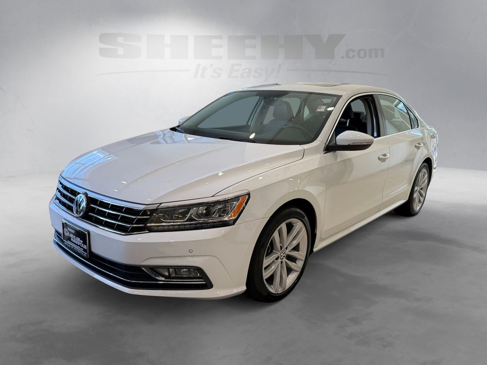 2018 Volkswagen Passat 2.0T SE w/Technology w/Technology
