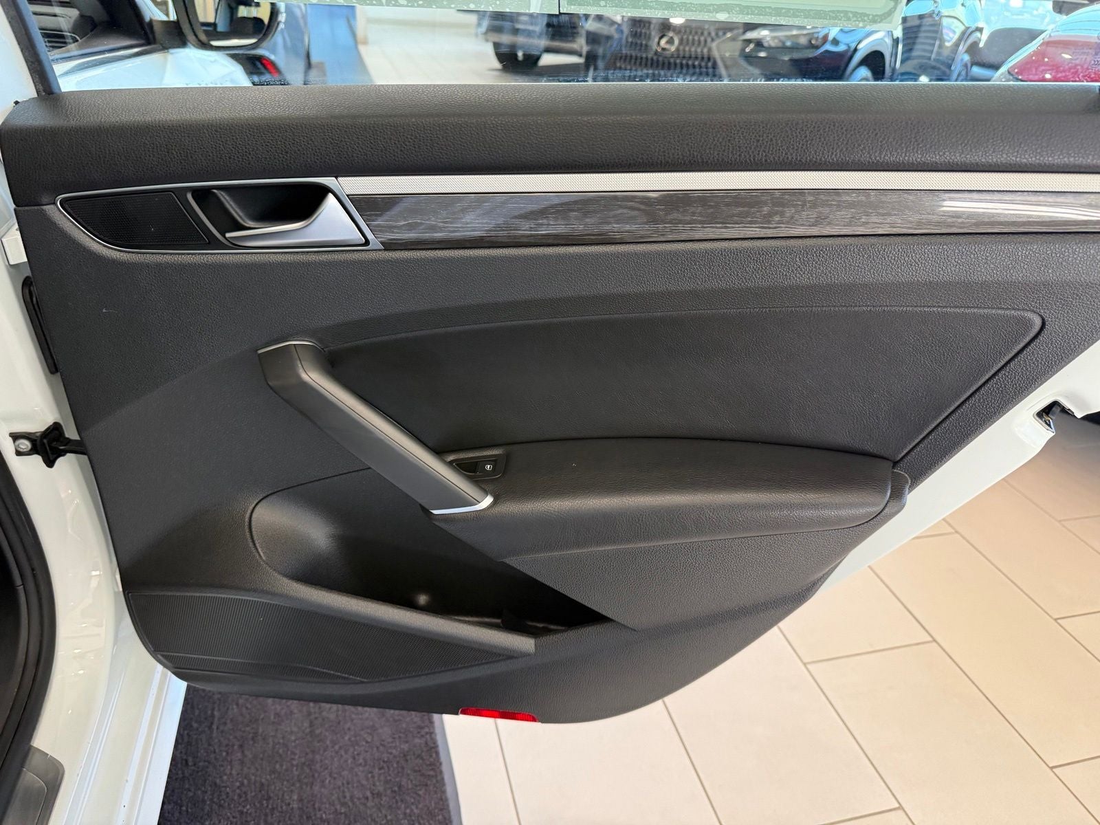 2018 Volkswagen Passat 2.0T SE w/Technology w/Technology