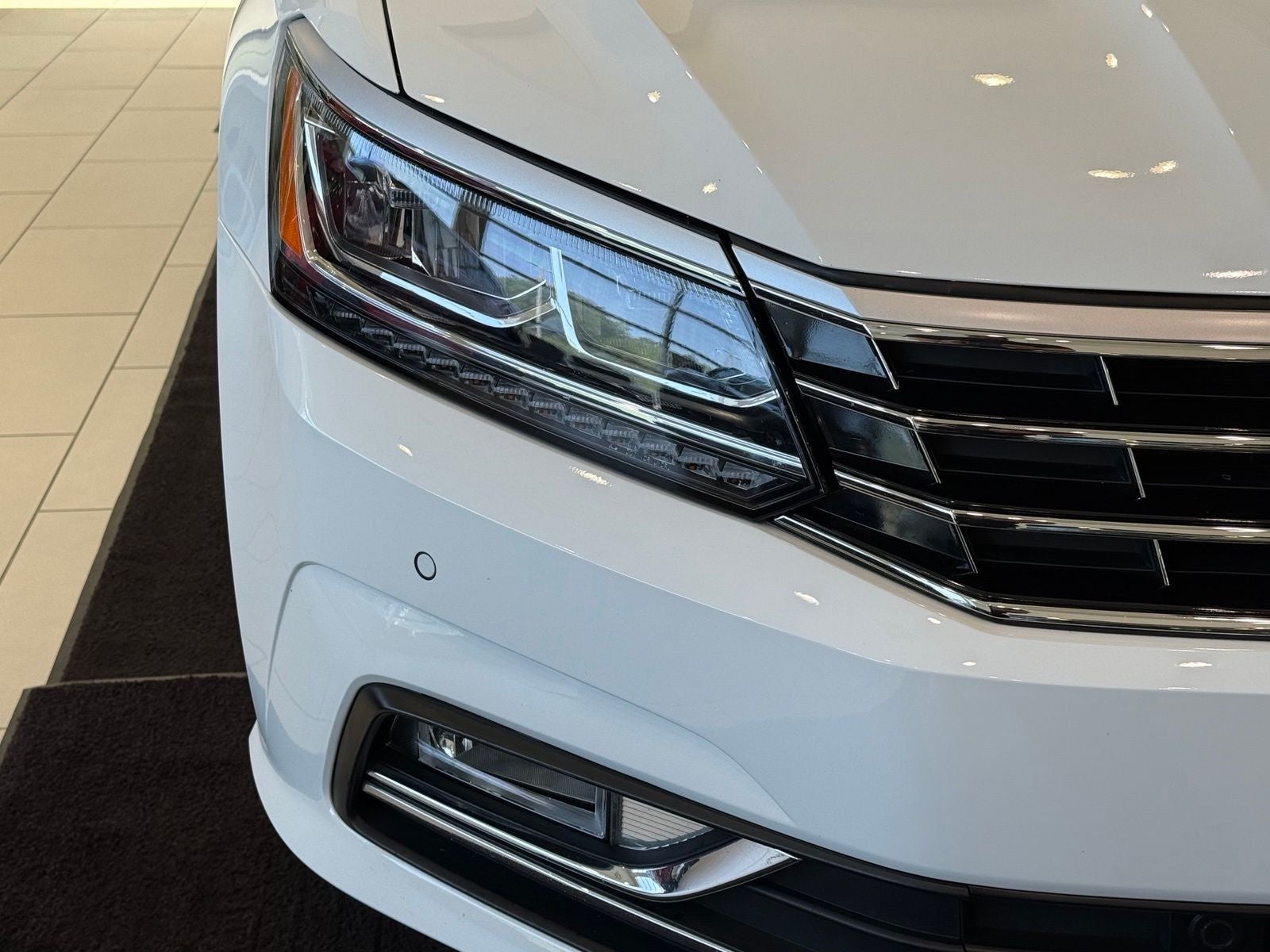 2018 Volkswagen Passat 2.0T SE w/Technology w/Technology