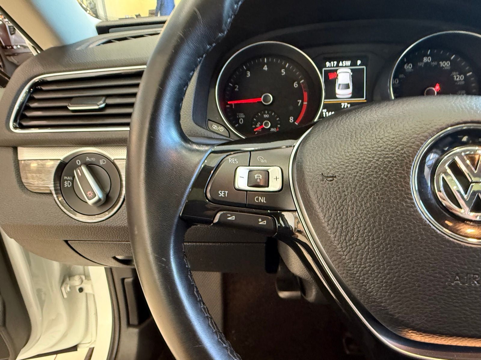 2018 Volkswagen Passat 2.0T SE w/Technology w/Technology
