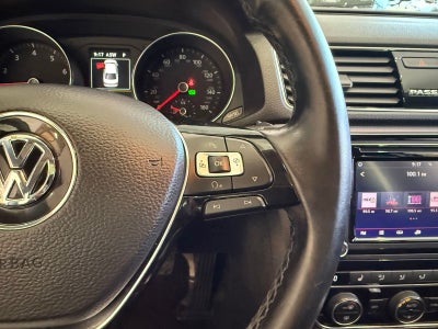 2018 Volkswagen Passat 2.0T SE w/Technology w/Technology